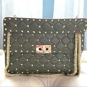 ❌❌❌SOLD❌❌❌Valentino Garavani Rockstud shoulder bag